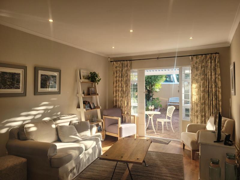 To Let 3 Bedroom Property for Rent in Lakeside Western Cape